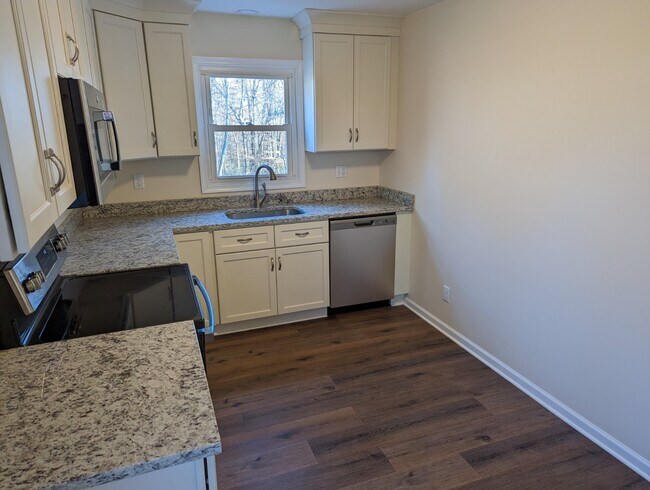 Building Photo - 1836 Perryville Rd