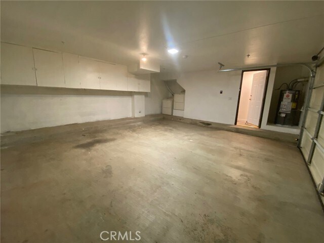 Building Photo - 832 W Naomi Ave
