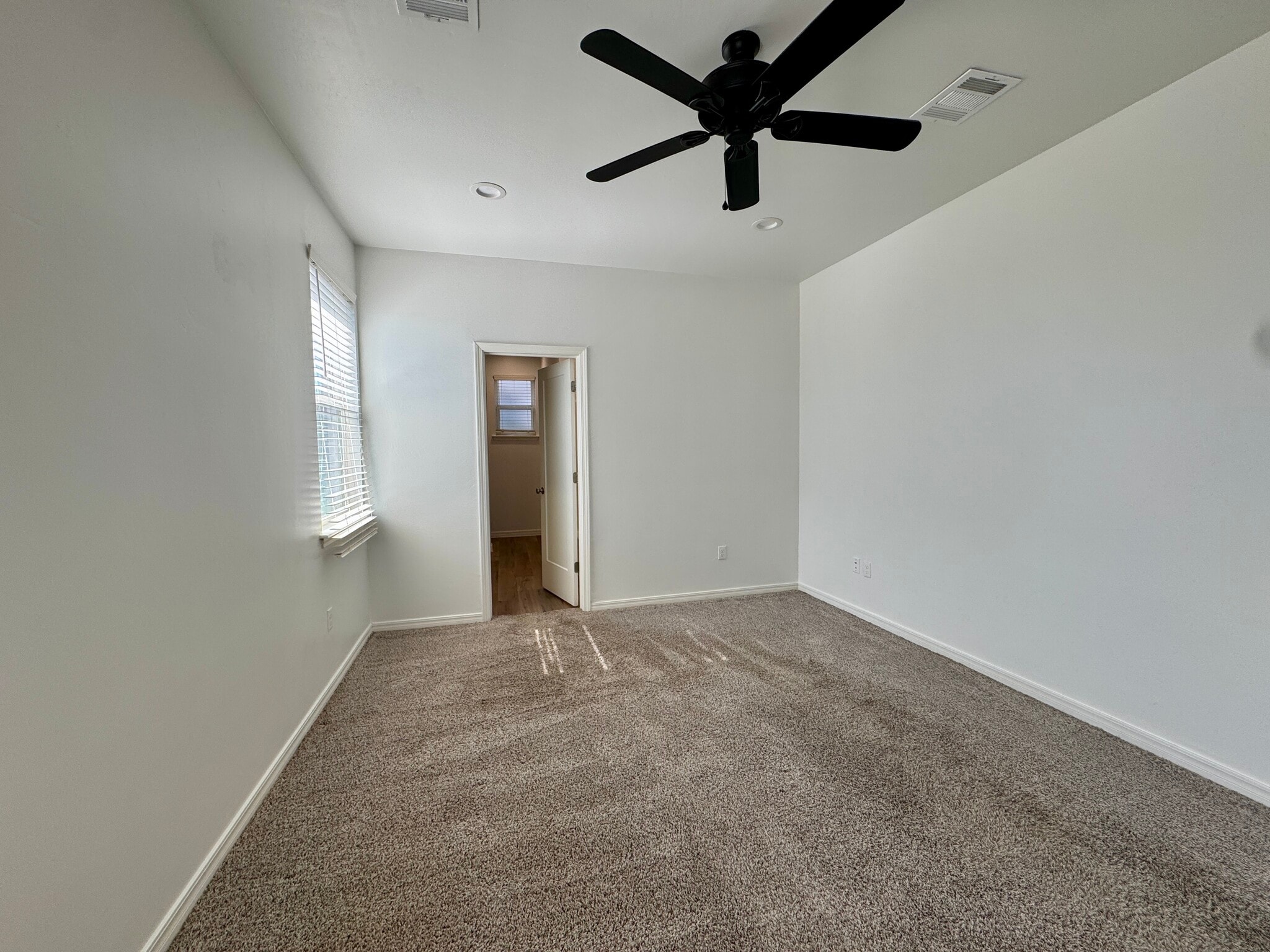 Primary Bedroom - 704 Hornady St