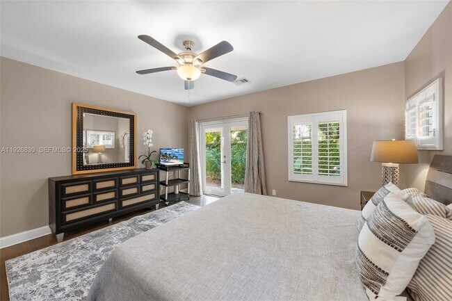 Building Photo - 2400 Trapp Ave