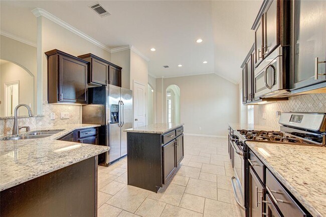 Building Photo - 6710 Trinity Trail Ln