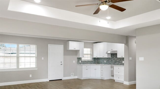 Building Photo - 5739 Turtle Creek Rd