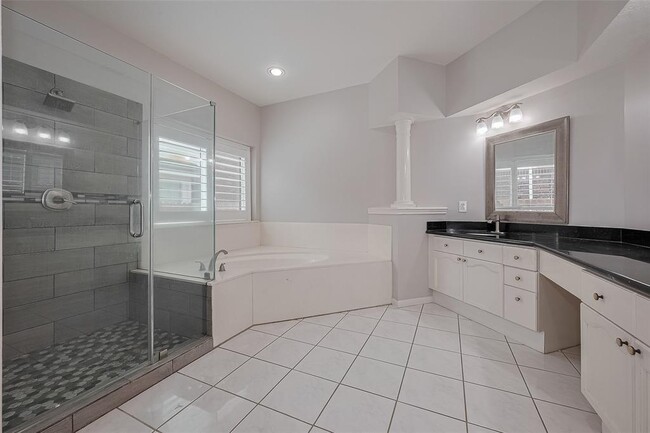 Building Photo - 6503 Taimer Ct