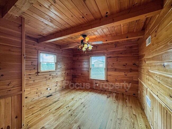 Building Photo - 182 Rockey Rd