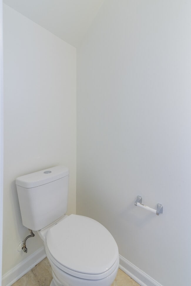 Building Photo - 18457 Streamline Ct