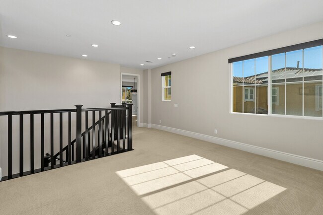 Building Photo - 30592 Hawkscrest Rd