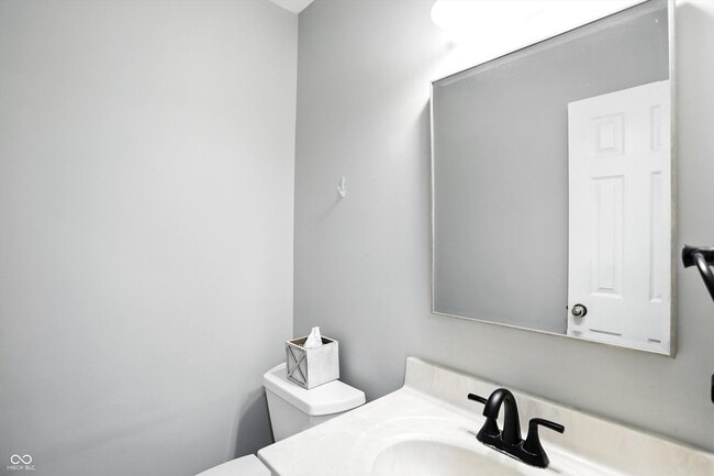 Building Photo - 6495 Titania Dr