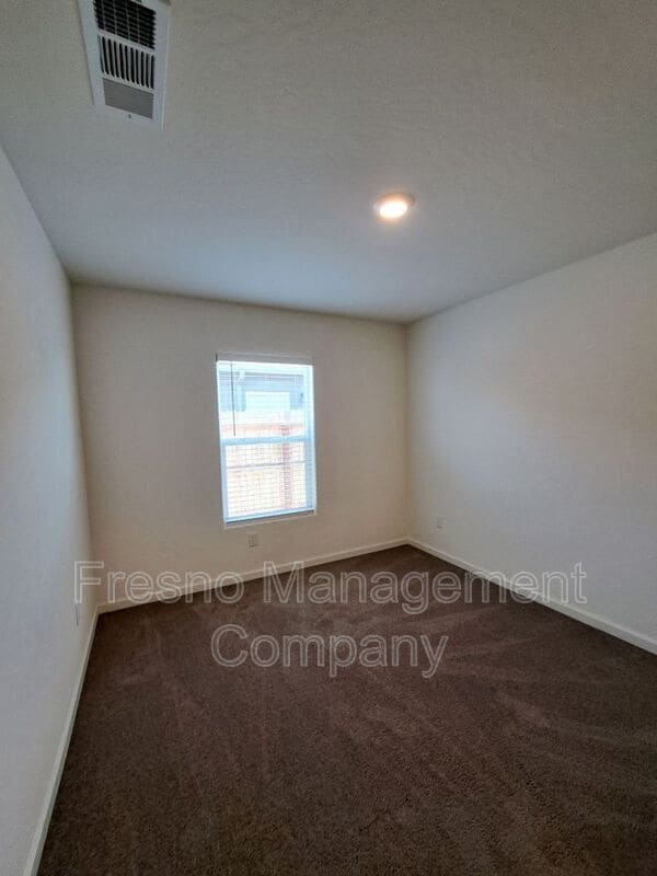 Building Photo - 1580 Concord Ave