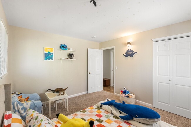 Building Photo - 3040 Garland Terrace