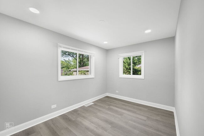Building Photo - 225 Bode Rd