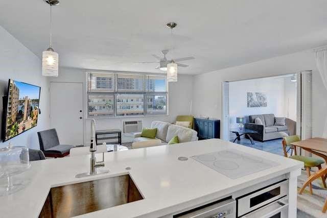 Building Photo - 101 N Birch Rd