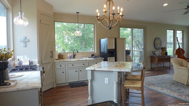 Building Photo - 234 Mill Dam Rd