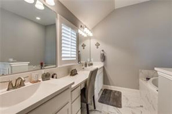 Building Photo - Another chance to own this warm and inviti...