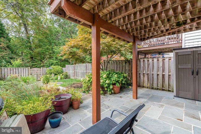 Building Photo - 3954 Forest Valley Rd