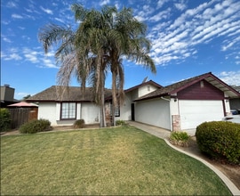 Building Photo - 2146 Fernwood Dr