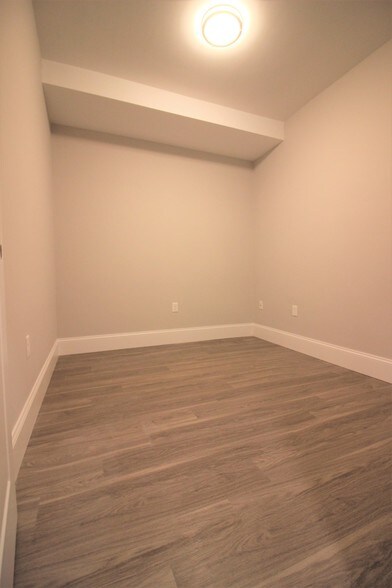 Building Photo - 383 Commonwealth Avenue