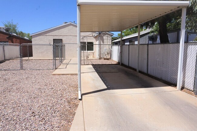 Building Photo - Desert Shadows with Community Pool