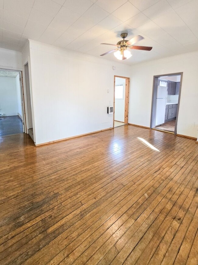 Building Photo - 417 Marston Ave