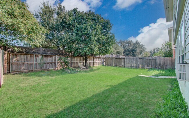 Building Photo - 18518 Alemarble Oak St