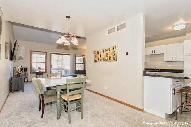 Building Photo - 5850 Fieldstone Trail