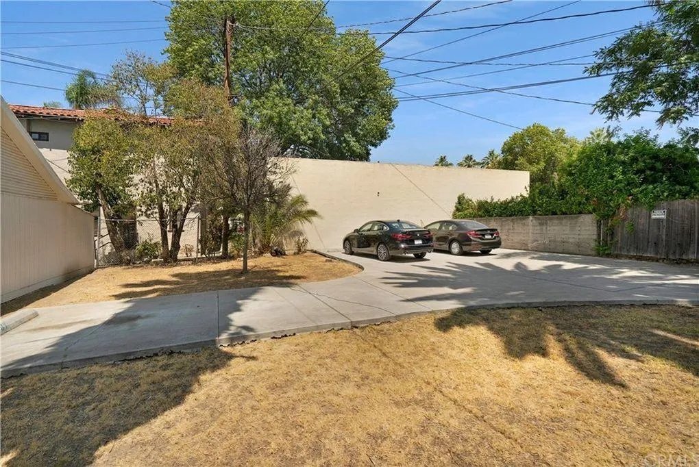 Building Photo - 4261 9th St