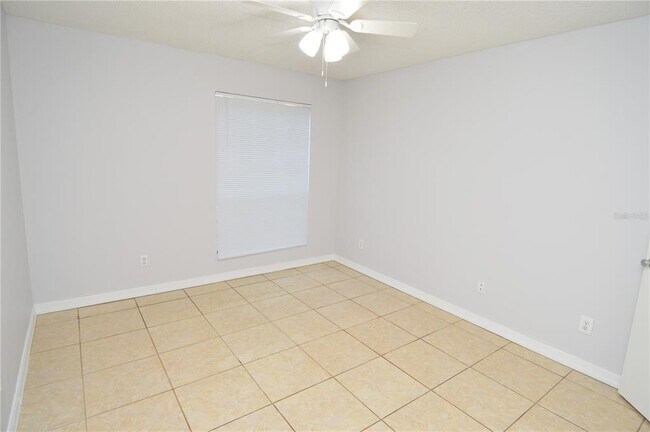 Building Photo - 8643 Mallard Reserve Dr