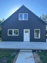 Building Photo - 879 Saint Joseph St
