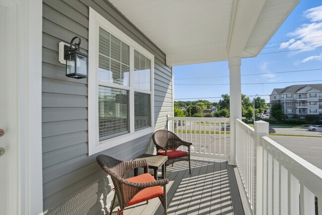 Building Photo - 1728 Vankar Dr