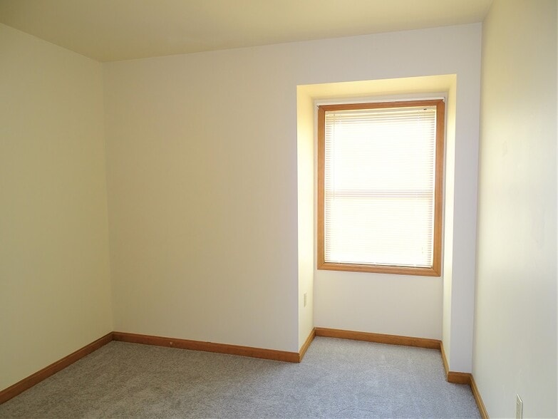 Building Photo - 1035 Kevin Ln