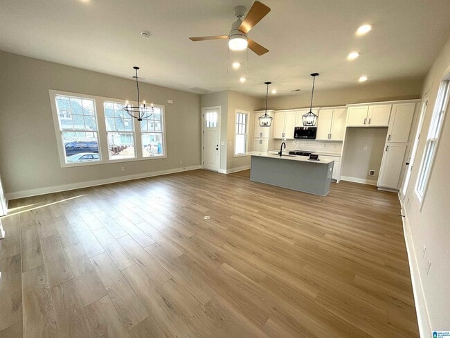 Building Photo - 4767 Silas Ave