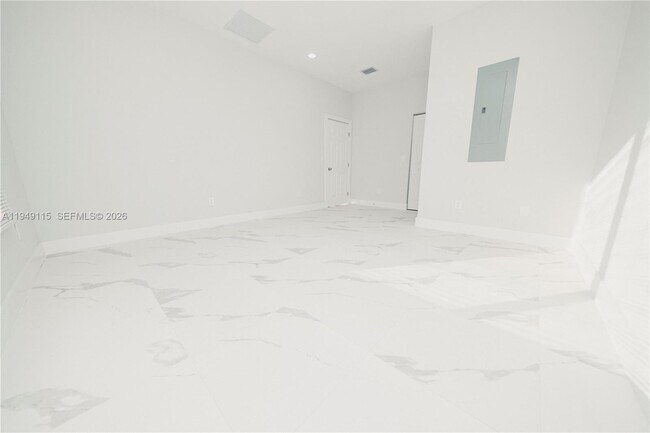 Building Photo - 820 Dr B J McCormick Ave