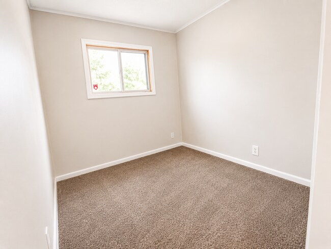 Building Photo - Cozy Columbus Home with Yard and Convenient Location