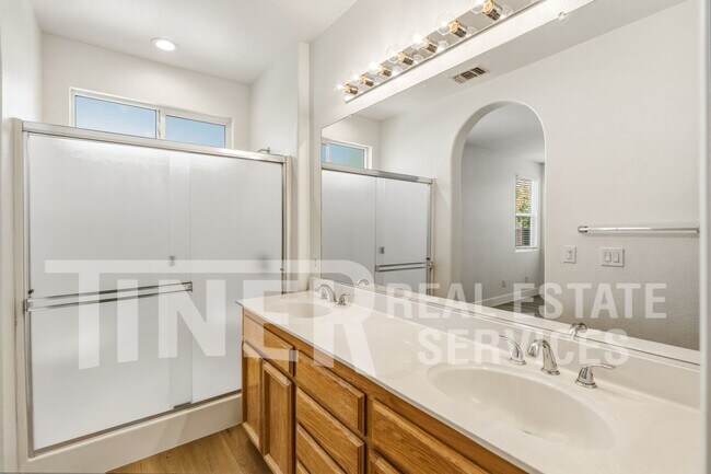 Building Photo - 9716 Marianna Way