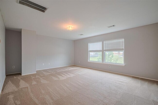 Building Photo - 3927 Flatwood Dr