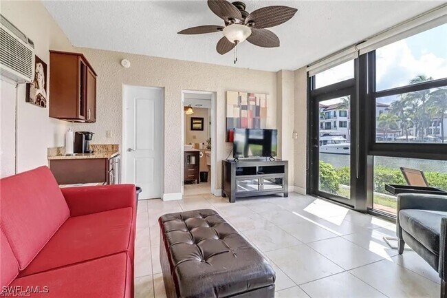 Building Photo - 805 River Point Dr