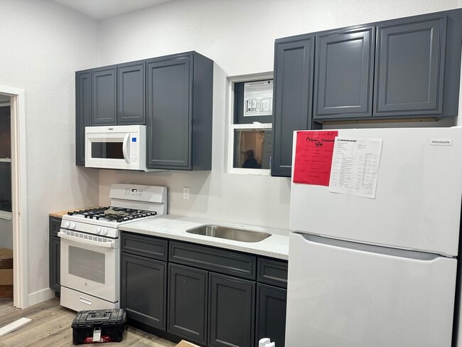 Brand new Kitchen Unit B - 656 S 7th St