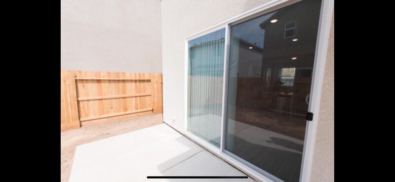 Building Photo - 2284 Columbus Dr