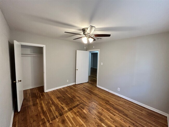 Building Photo - 8807 Timberside Dr