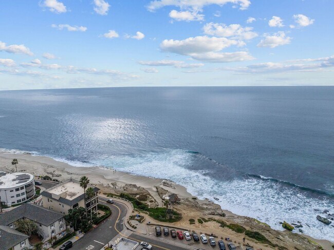 Building Photo - 344 Bonair St