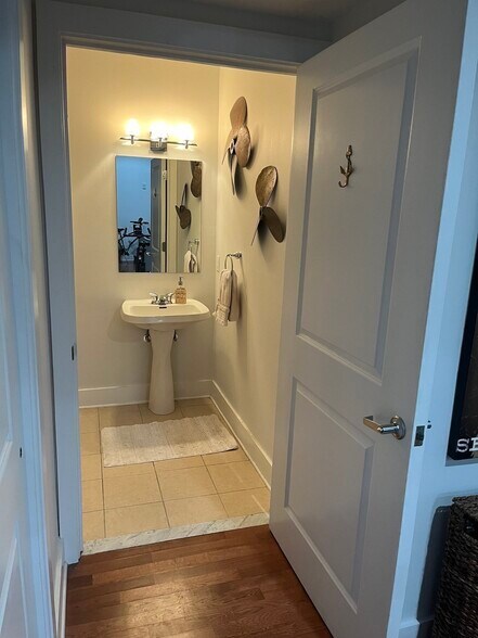 Building Photo - 4 Powder Mill Sq