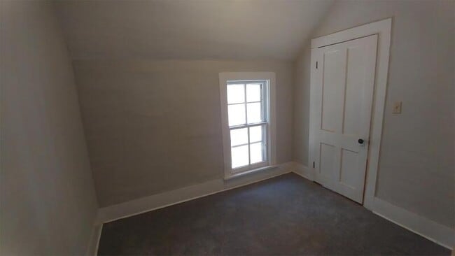 Building Photo - 163 W Delavan Ave