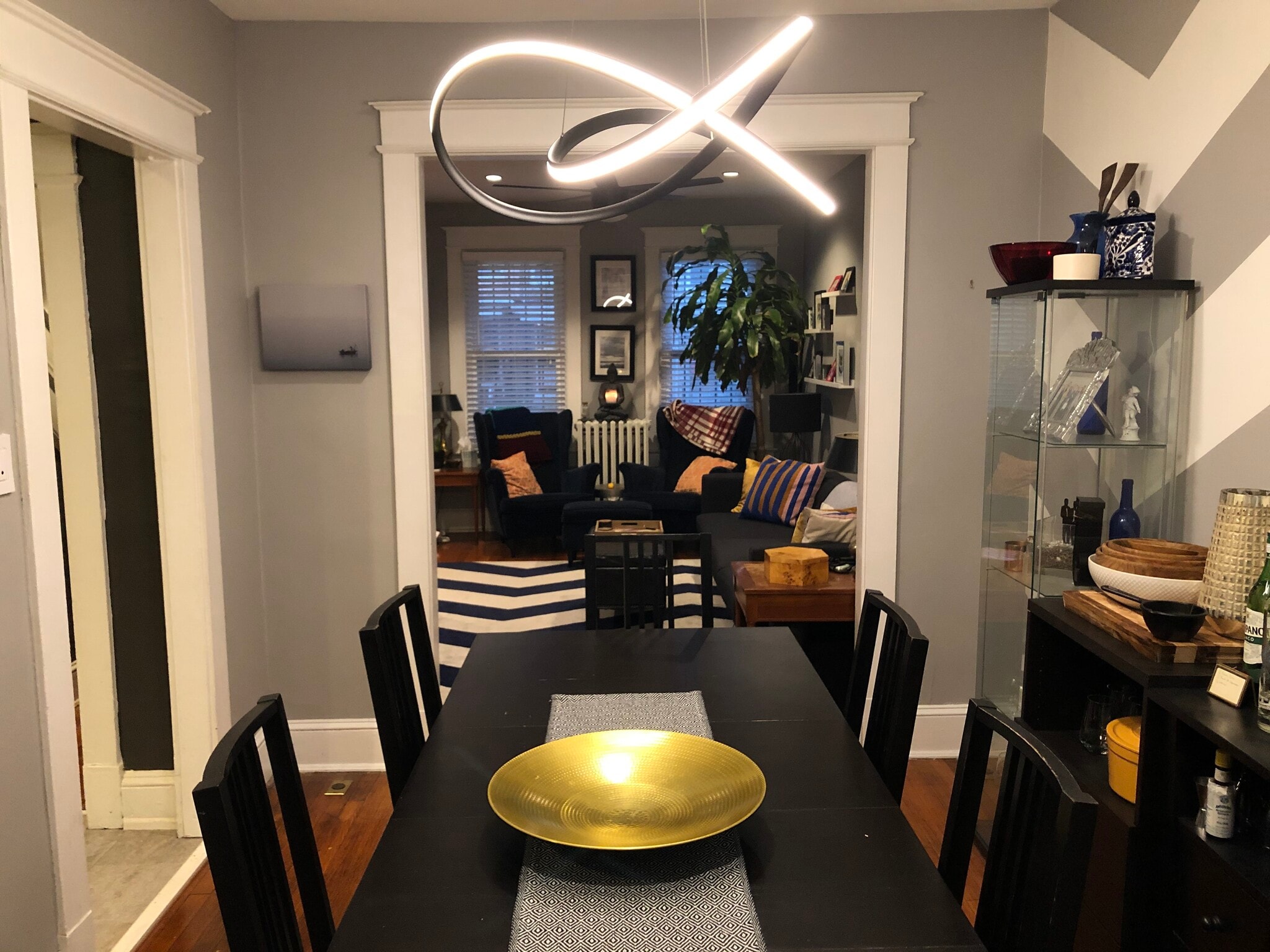 Building Photo - 1122 Owen Place NE