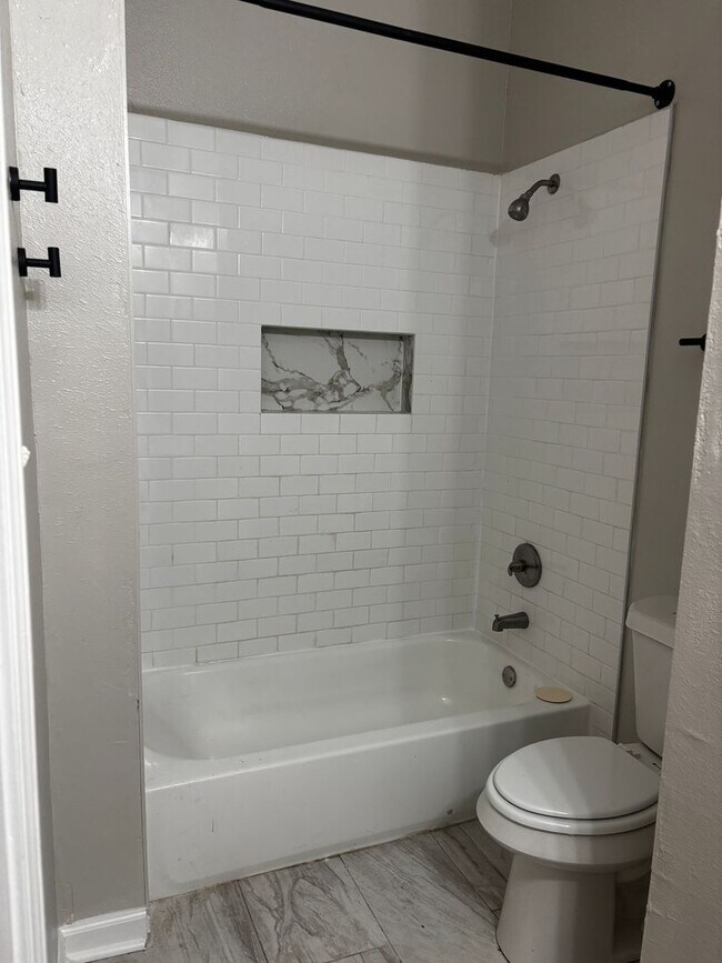 Building Photo - 2281 Virginia St
