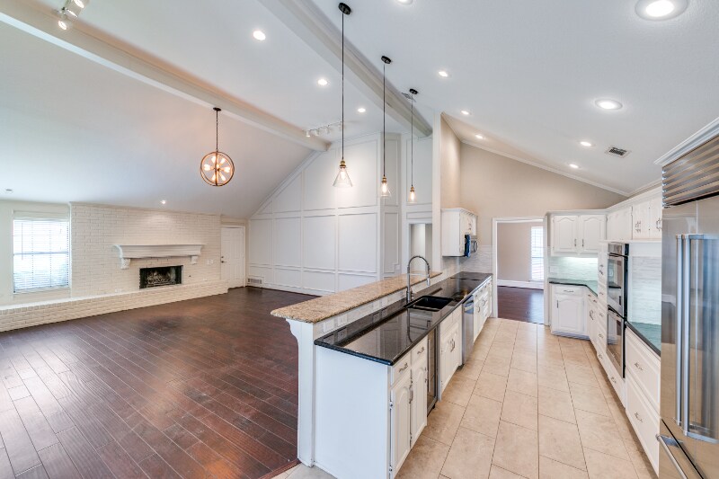 Building Photo - 6116 Southern Knoll Dr