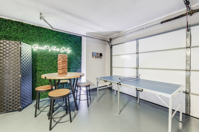 Building Photo - 7326 Winding Star Dr