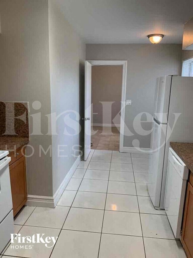 Building Photo - 630 NW 67th Terrace