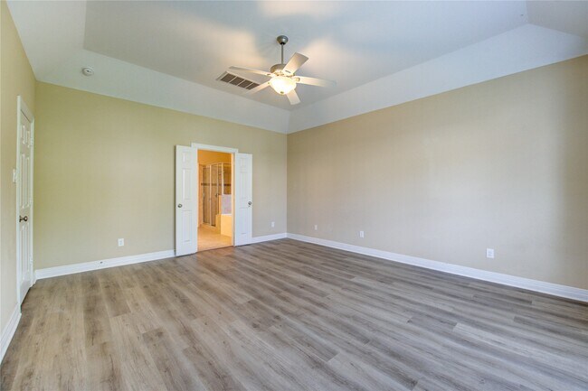 Building Photo - 5530 Mangrove Creek Ln