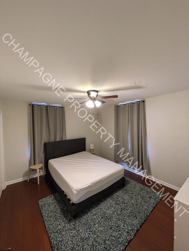 Building Photo - Single Family Home in KC