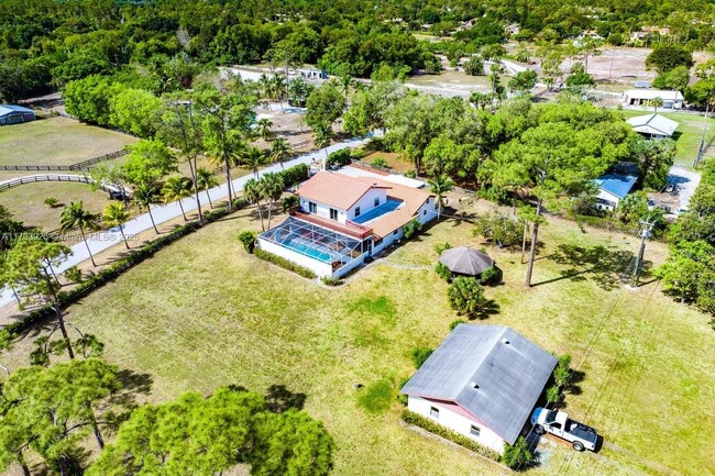 Building Photo - 11767 W Rambling Dr