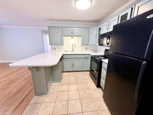 Building Photo - MOVE-IN SPECIAL: Beautiful  2BD 1BA, Stand-Alone Apartment in Historic Crown Heights!!!